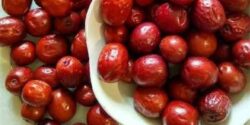 مضرات عناب در دوران بارداری